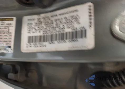 2004 Toyota Corolla Le из США, поврежденный, VIN 1NXBR32E04Z339330